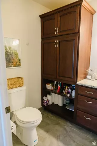 Bath - 104 S Ridgeview Dr, Orem, UT 84058 photo 1 of 4