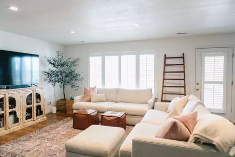 Living - 104 S Ridgeview Dr, Orem, UT 84058 photo 4 of 9