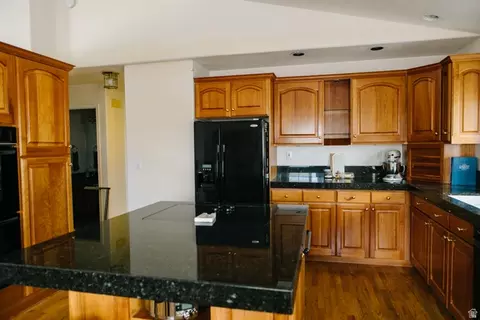 Kitchen - 104 S Ridgeview Dr, Orem, UT 84058 photo 4 of 7