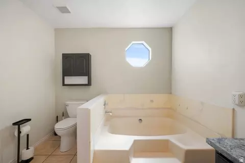 Bath - 676 E 100 N, American Fork, UT 84003 photo 3 of 5