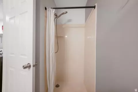 Bath - 676 E 100 N, American Fork, UT 84003 photo 5 of 5