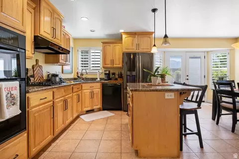 Kitchen - 7353 S 700 E, Midvale, UT 84047 photo 2 of 3