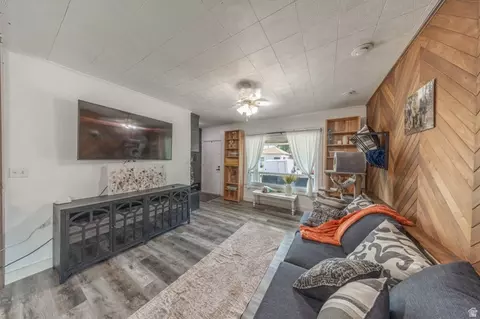 Living - 860 E 27th St S, Ogden, UT 84403 photo 2 of 2