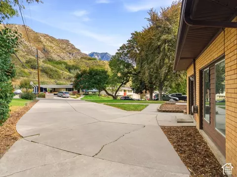 Exterior - 4155 N Crestview Ave, Provo, UT 84604 photo 5 of 5