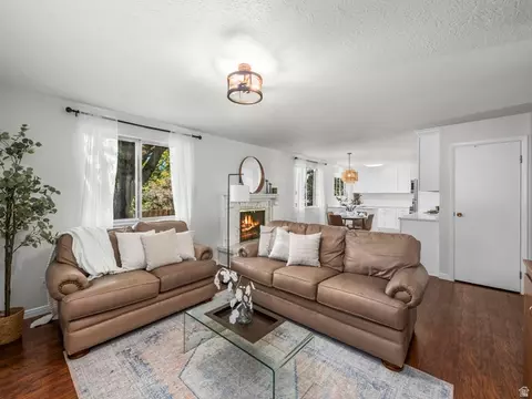 Living - 4155 N Crestview Ave, Provo, UT 84604 photo 3 of 4