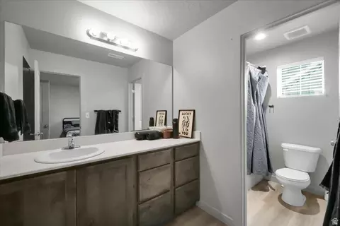 Bath - 1787 N 1260 E, Payson, UT 84651 photo 2 of 3