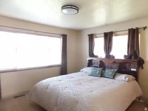 Bedroom - 5572 S Avalon Dr, Murray, UT 84107 photo 1 of 2
