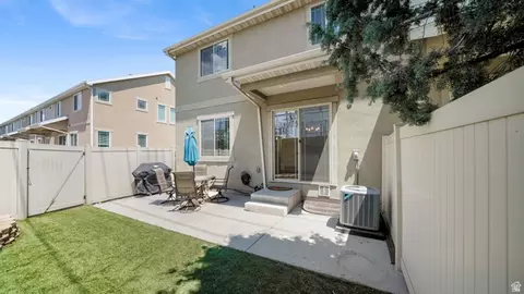 Exterior - 102 S 610 E, American Fork, UT 84003 photo 4 of 7