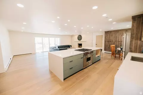 Kitchen - 610 S 800 E, Centerville, UT 84014 photo 1 of 6