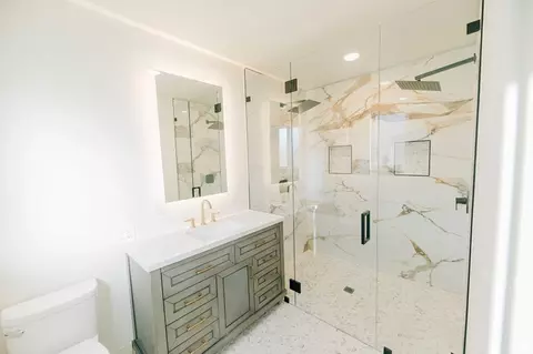 Bath - 610 S 800 E, Centerville, UT 84014 photo 5 of 6