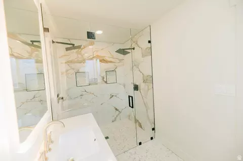 Bath - 610 S 800 E, Centerville, UT 84014 photo 6 of 6