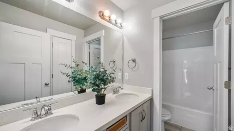 Bath - 50 S Samara St, Vineyard, UT 84059 photo 3 of 4