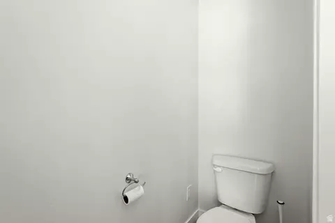 Bath - 4674 N Ibapah St #830, Eagle Mountain, UT 84005 photo 3 of 5