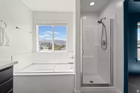 Bath - 4674 N Ibapah St #830, Eagle Mountain, UT 84005 photo 2 of 5