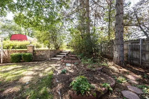 Exterior - 8745 S 1595 E, Sandy, UT 84093 photo 6 of 13