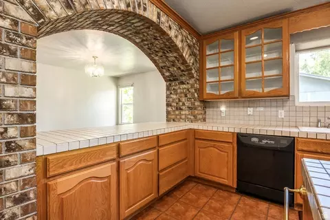 Kitchen - 8745 S 1595 E, Sandy, UT 84093 photo 2 of 3