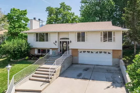 Exterior - 8745 S 1595 E, Sandy, UT 84093 photo 12 of 13