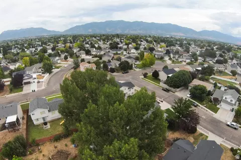 View/Area - 151 E 2600 S, Clearfield, UT 84015 photo 8 of 8