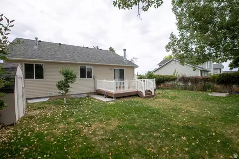 Exterior - 151 E 2600 S, Clearfield, UT 84015 photo 7 of 11