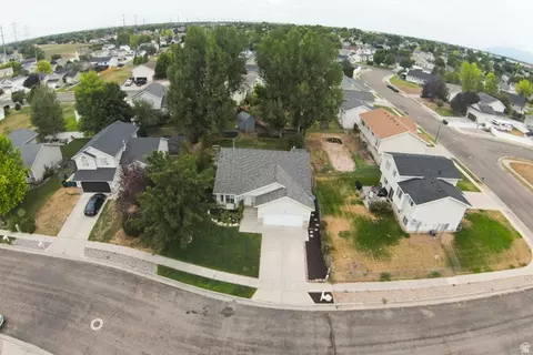 View/Area - 151 E 2600 S, Clearfield, UT 84015 photo 4 of 8