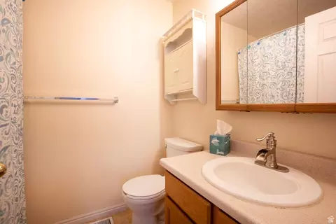 Bath - 151 E 2600 S, Clearfield, UT 84015 photo 1 of 3