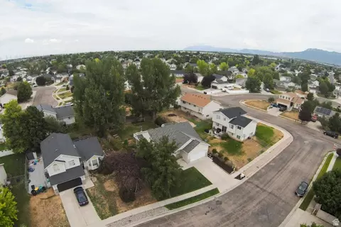 View/Area - 151 E 2600 S, Clearfield, UT 84015 photo 5 of 8