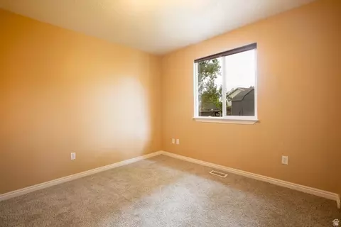 Bedroom - 151 E 2600 S, Clearfield, UT 84015 photo 5 of 11