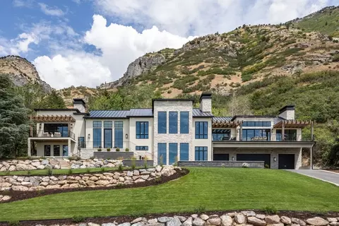 Exterior - 3726 N Devonshire Dr, Provo, UT 84604 photo 16 of 18
