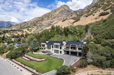 Exterior - 3726 N Devonshire Dr, Provo, UT 84604 photo 17 of 18