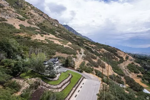 View/Area - 3726 N Devonshire Dr, Provo, UT 84604 photo 2 of 4