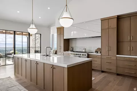 Kitchen - 3726 N Devonshire Dr, Provo, UT 84604 photo 5 of 9
