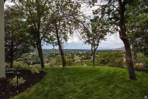 Exterior - 3726 N Devonshire Dr, Provo, UT 84604 photo 10 of 18