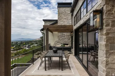 Exterior - 3726 N Devonshire Dr, Provo, UT 84604 photo 2 of 18