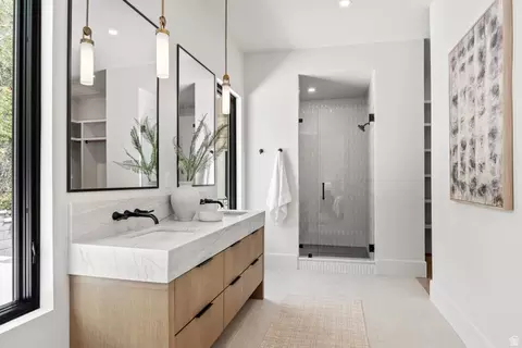 Bath - 3726 N Devonshire Dr, Provo, UT 84604 photo 5 of 8