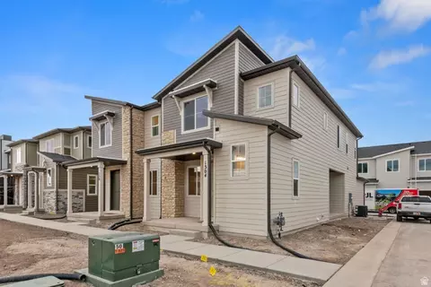 Exterior - 1304 E 1670 N, Payson, UT 84651 photo 3 of 3