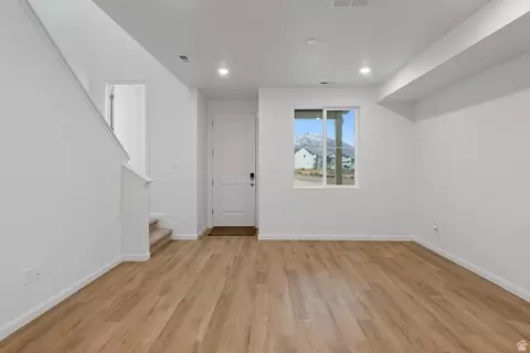 Living - 1304 E 1670 N, Payson, UT 84651 photo 1 of 1