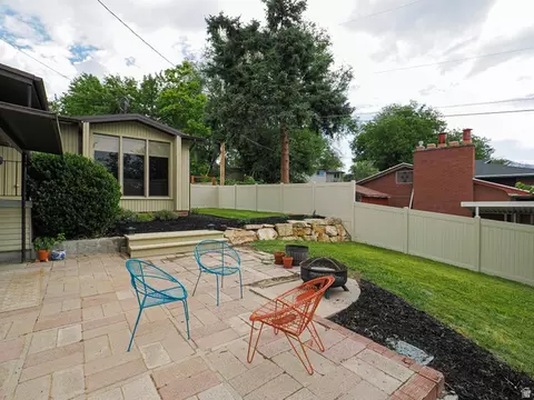 Exterior - 4601 S Creekview Cir, Murray, UT 84107 photo 7 of 7