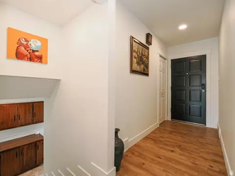 Entry Way - 4601 S Creekview Cir, Murray, UT 84107 photo 1 of 2