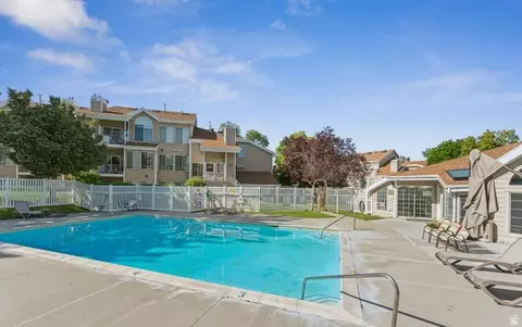 Exterior - 650 S Main St #4101, Bountiful, UT 84010 photo 5 of 6