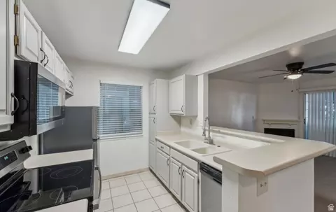 Kitchen - 650 S Main St #4101, Bountiful, UT 84010 photo 1 of 2