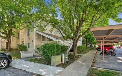 Exterior - 650 S Main St #4101, Bountiful, UT 84010 photo 2 of 6