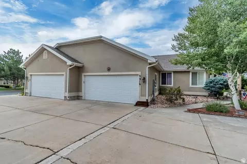 316 E Pavilion Cir, Saratoga Springs, UT 84045