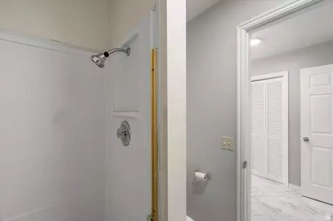 Bath - 448 N 100 E, Orem, UT 84057 photo 3 of 6