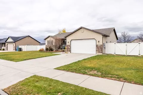 Exterior - 517 W 260 N, Smithfield, UT 84335 photo 9 of 9