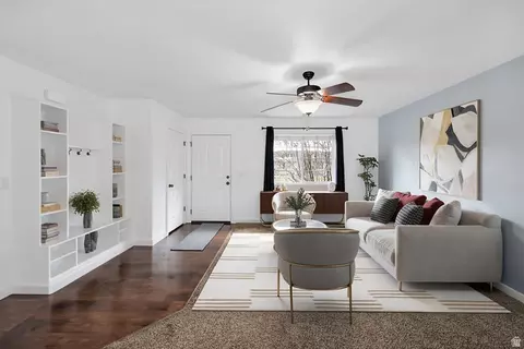 Living - 517 W 260 N, Smithfield, UT 84335 photo 2 of 3
