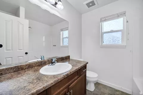 Bath - 517 W 260 N, Smithfield, UT 84335 photo 2 of 4