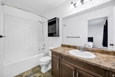 Bath - 517 W 260 N, Smithfield, UT 84335 photo 1 of 4