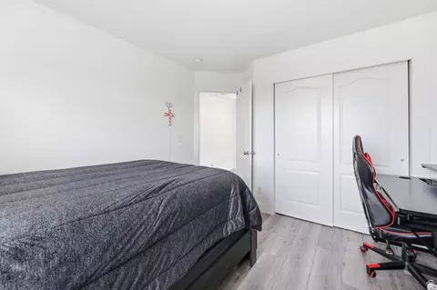 Bedroom - 2947 E Lookout Dr, Eagle Mountain, UT 84005 photo 4 of 6