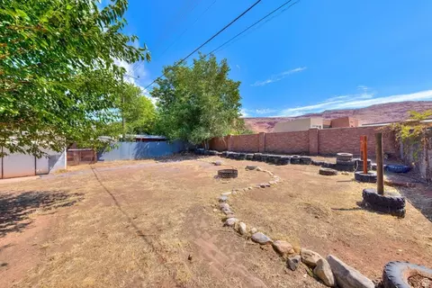 Exterior - 502 N Cliffview Dr, Moab, UT 84532 photo 13 of 13