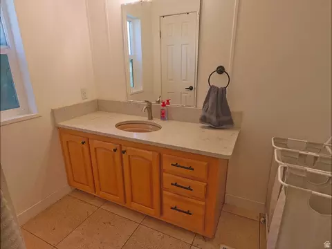 Bath - 3213 S Liberty Ave E, Ogden, UT 84403 photo 1 of 3